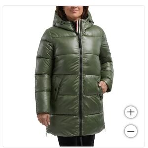 (5)Hunter Women's Shiny  Puffer Coat